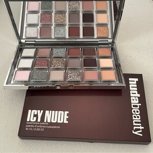 Huda Beauty Icy Nude Eyeshadow Palette *New & Unused*